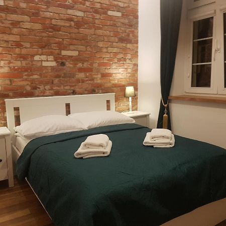 Апартаменты H&T Old Town Ogarna 97 Гданьск Экстерьер фото